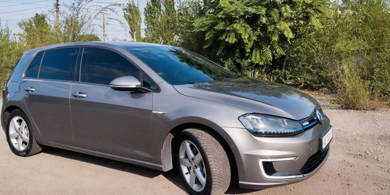 Volkswagen e-Golf  24 kWh 201541