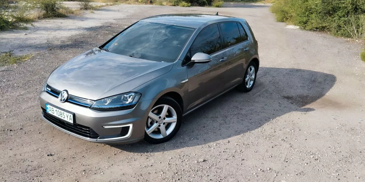 Volkswagen e-Golf  24 kWh 201551