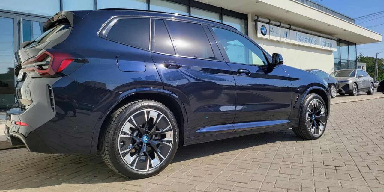 BMW iX3  80 kWh 2022121