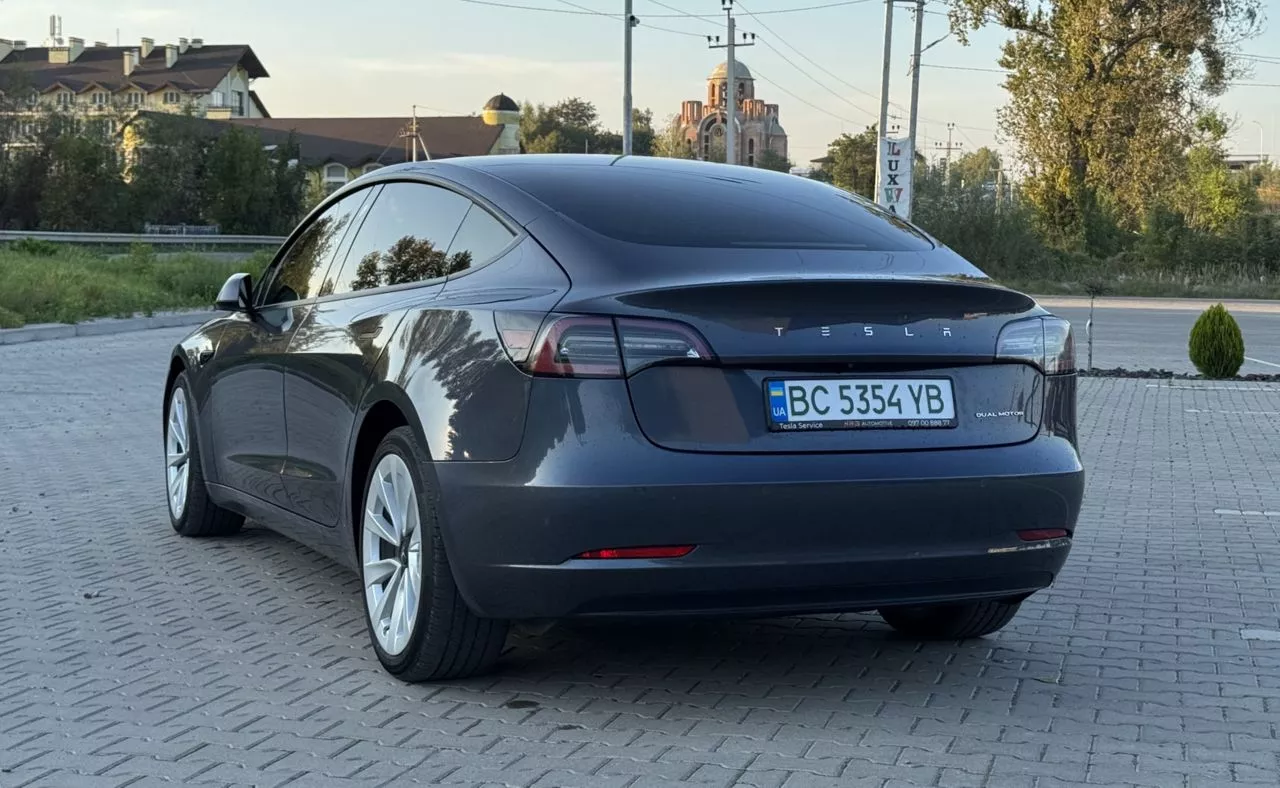 Tesla Model 3  82.5 kWh 202271