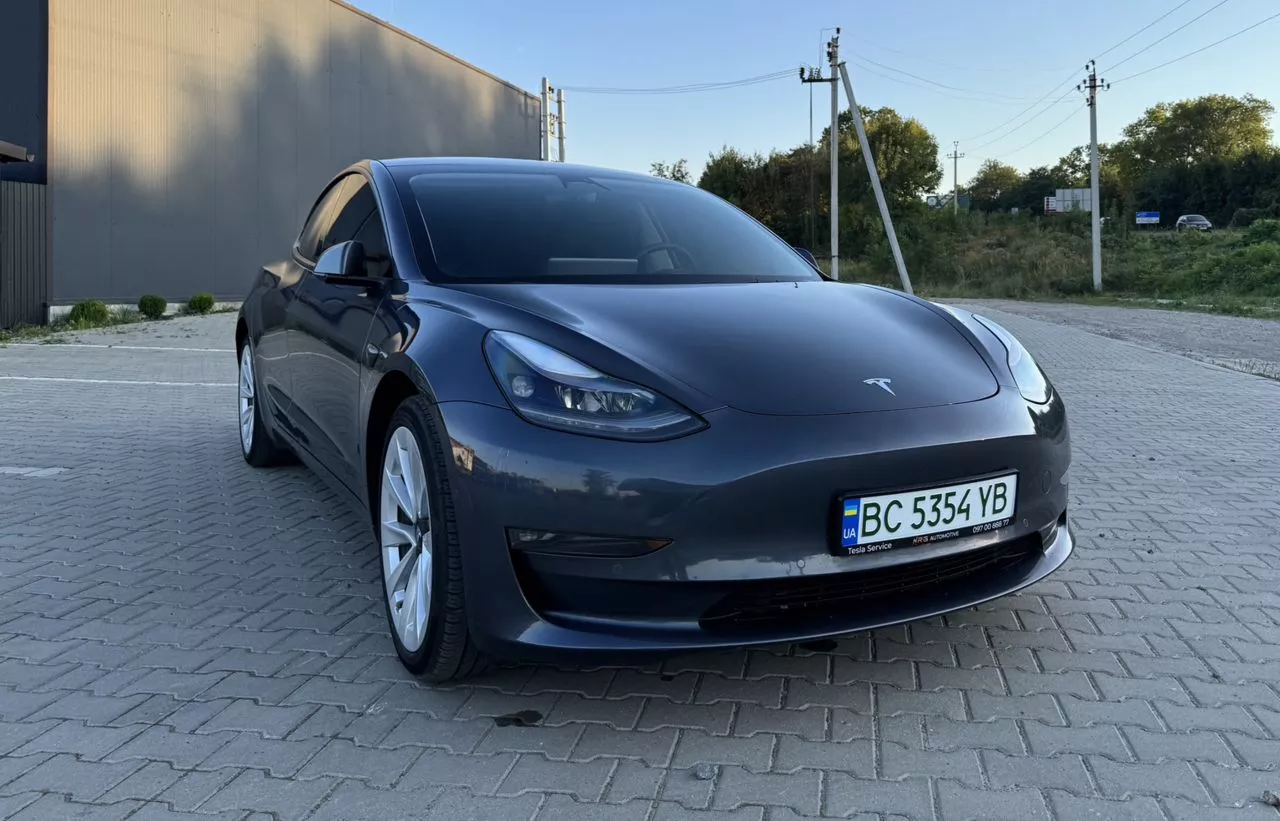 Tesla Model 3  82.5 kWh 202281