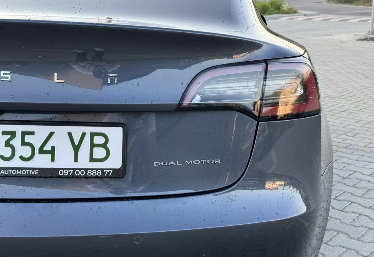 Tesla Model 3  82.5 kWh 2022231