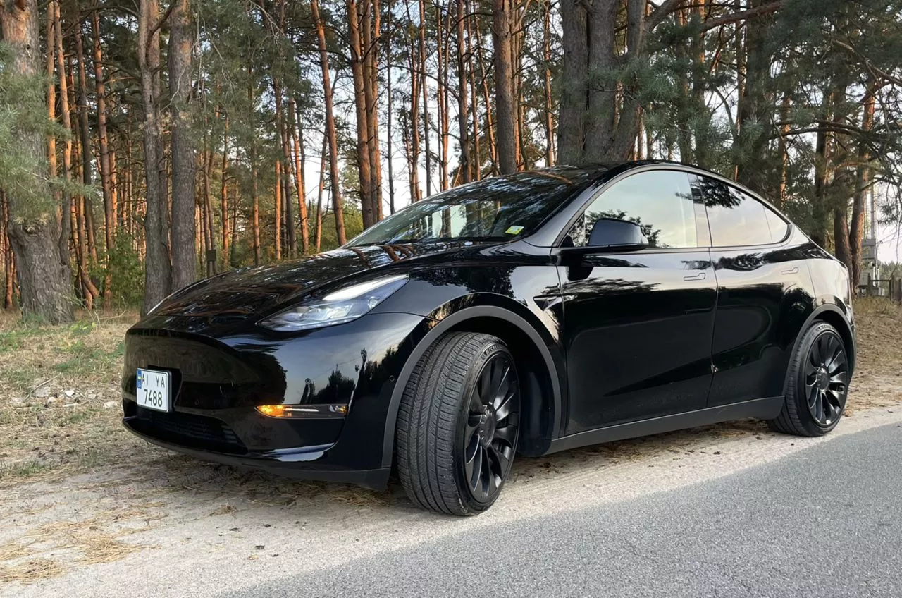 Tesla Model Y  82 kWh 202211