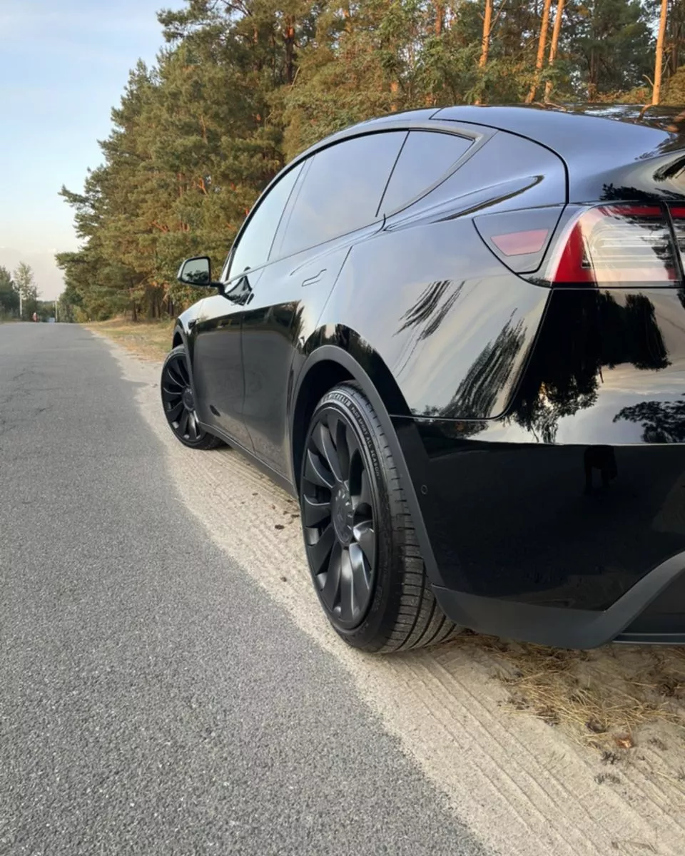 Tesla Model Y  82 kWh 202221