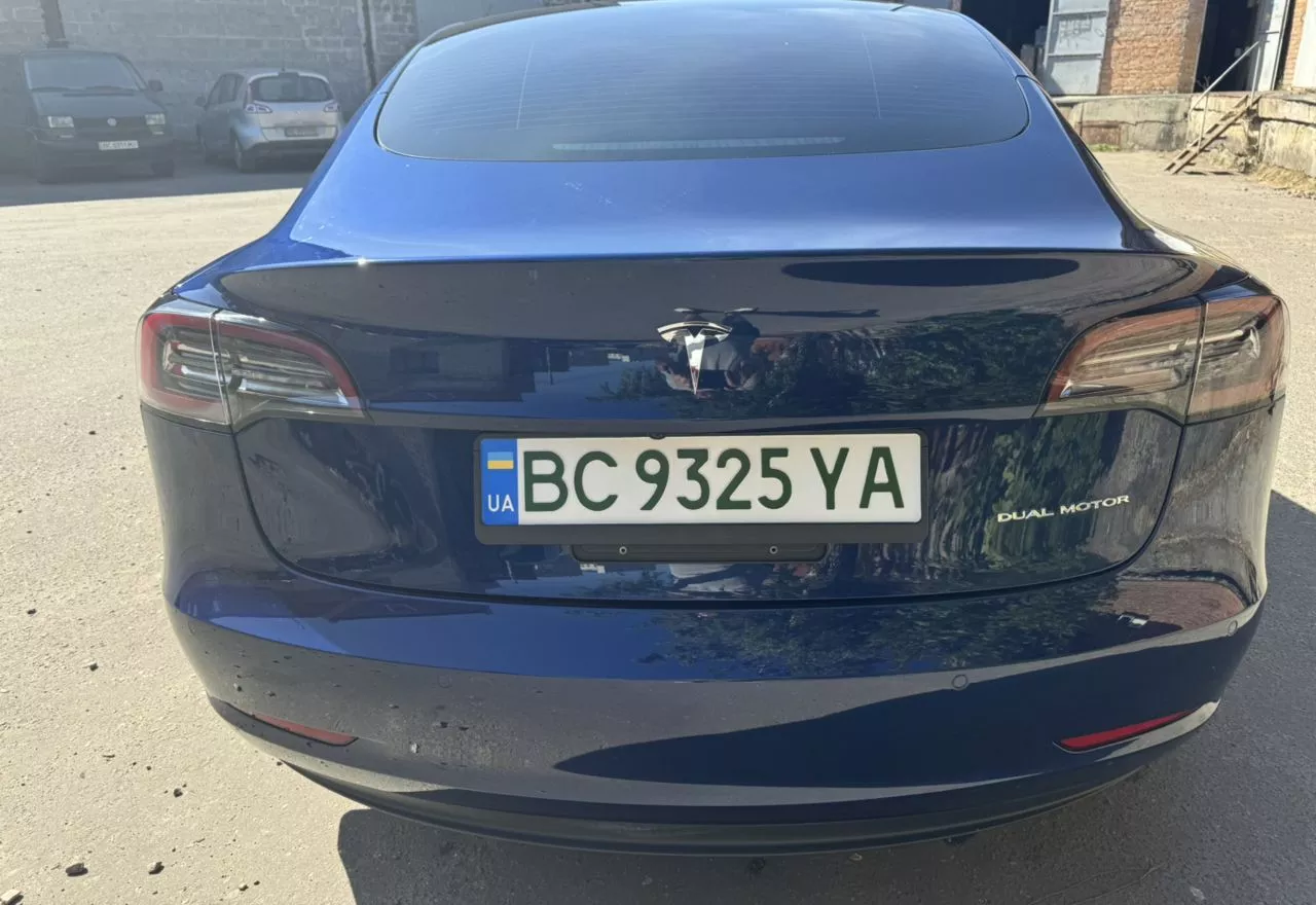 Tesla Model 3  82.5 kWh 202141