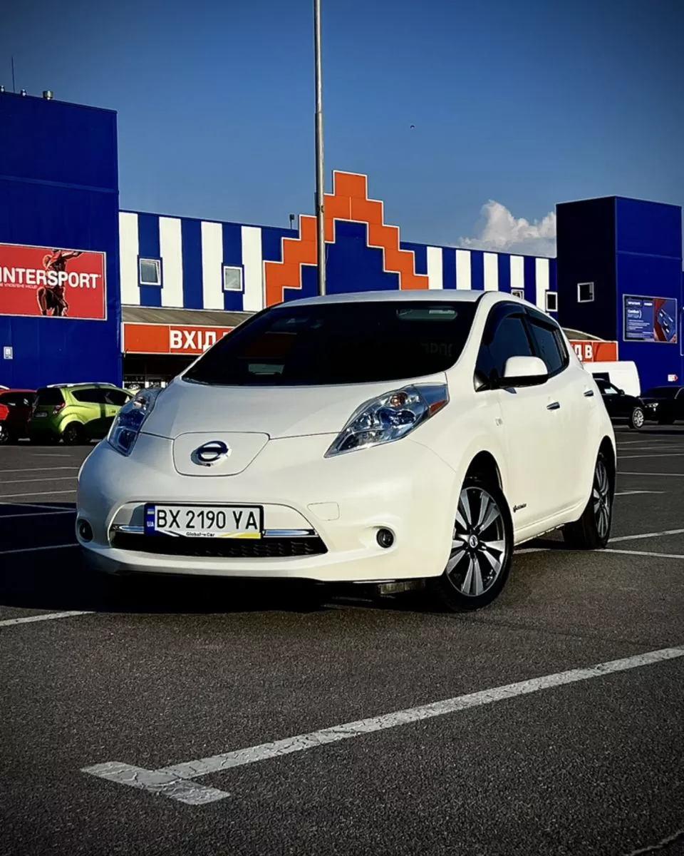 Nissan Leaf  24 kWh 201301