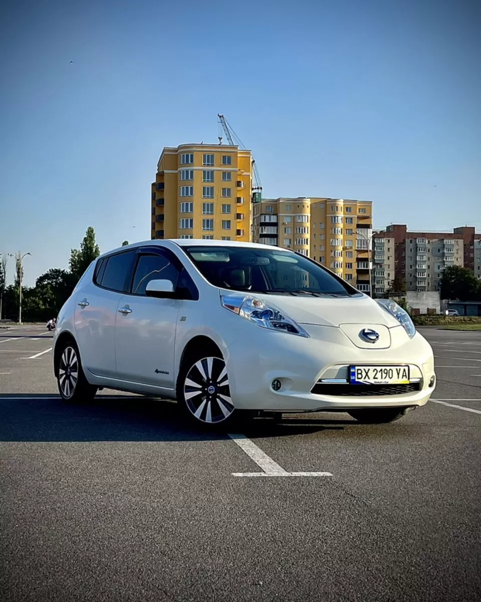 Nissan Leaf  24 kWh 201311