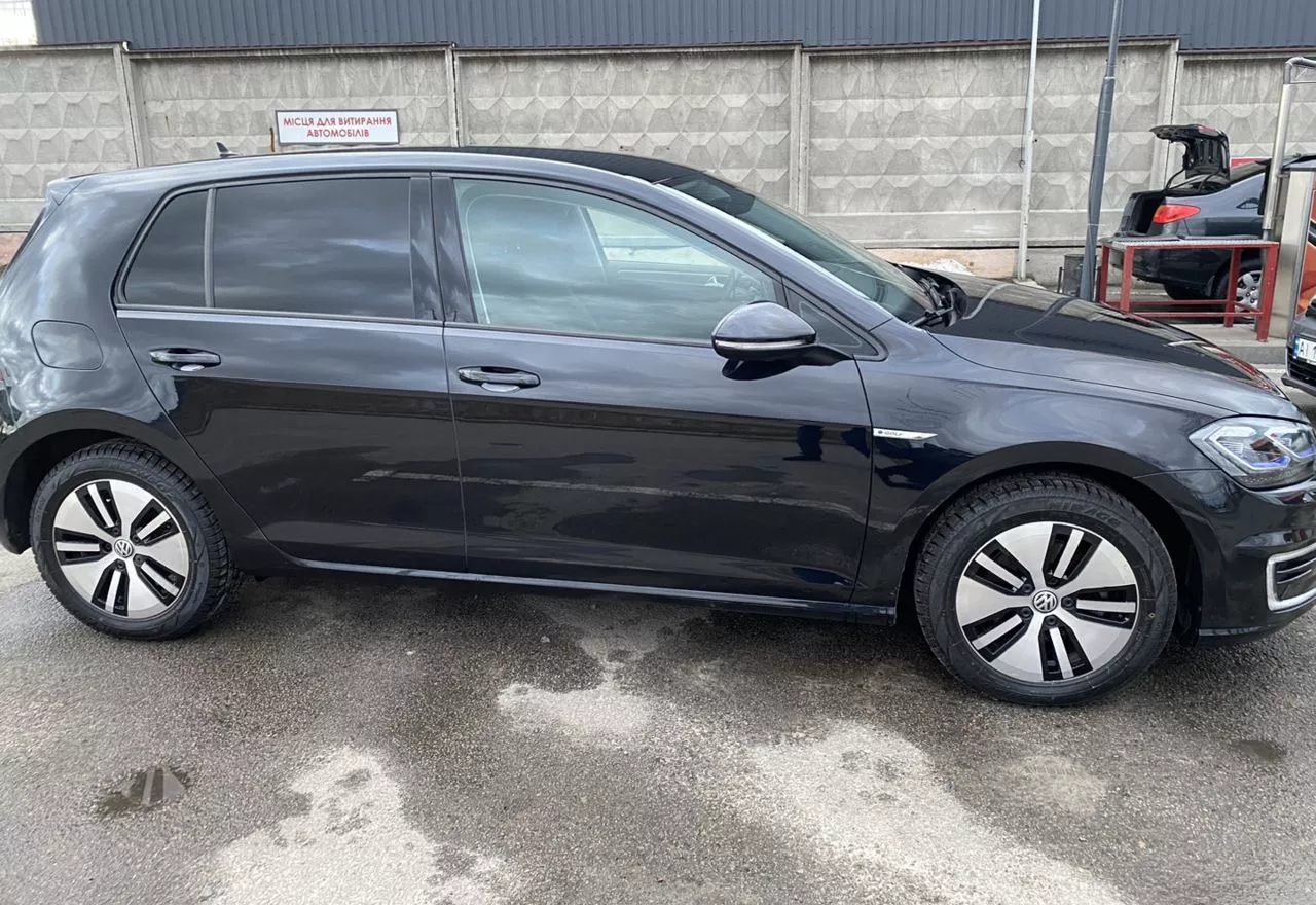 Volkswagen e-Golf  201971