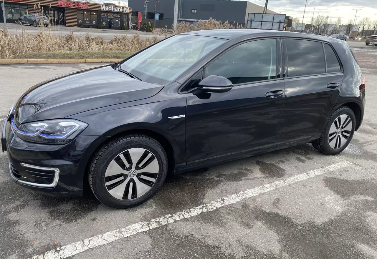 Volkswagen e-Golf  2019141