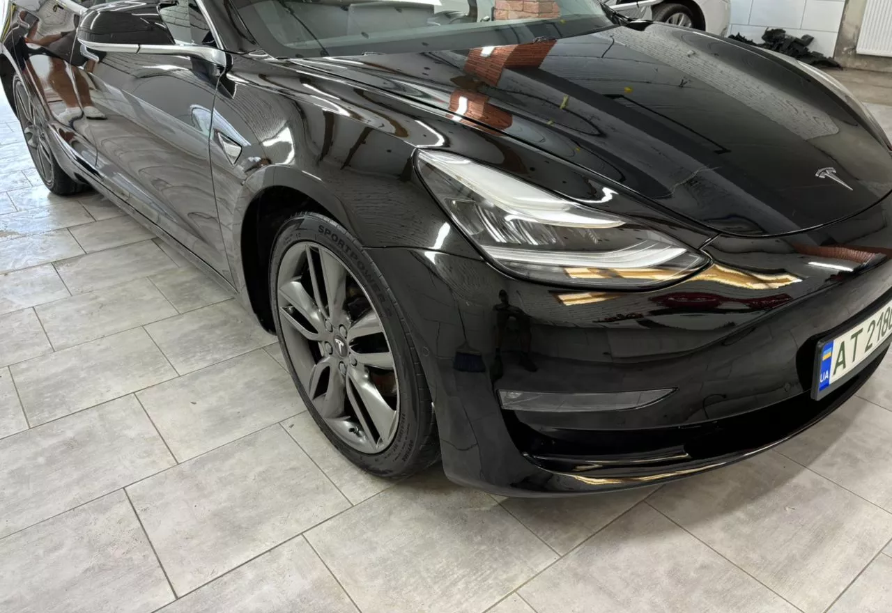 Tesla Model 3  75 kWh 2019141