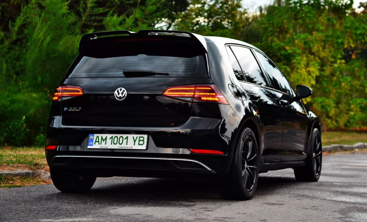 Volkswagen e-Golf  35.8 kWh 2018161