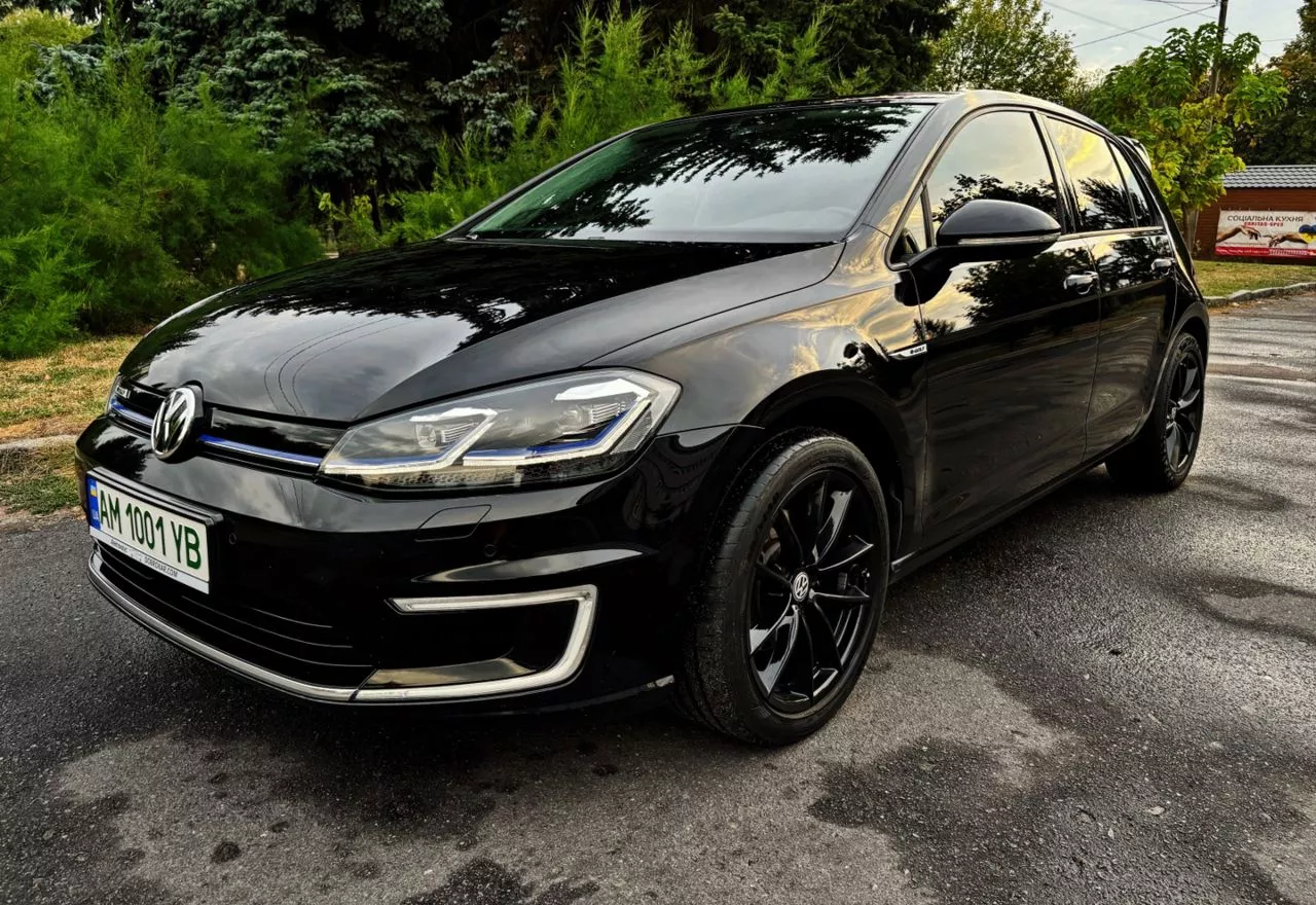 Volkswagen e-Golf  35.8 kWh 2018261