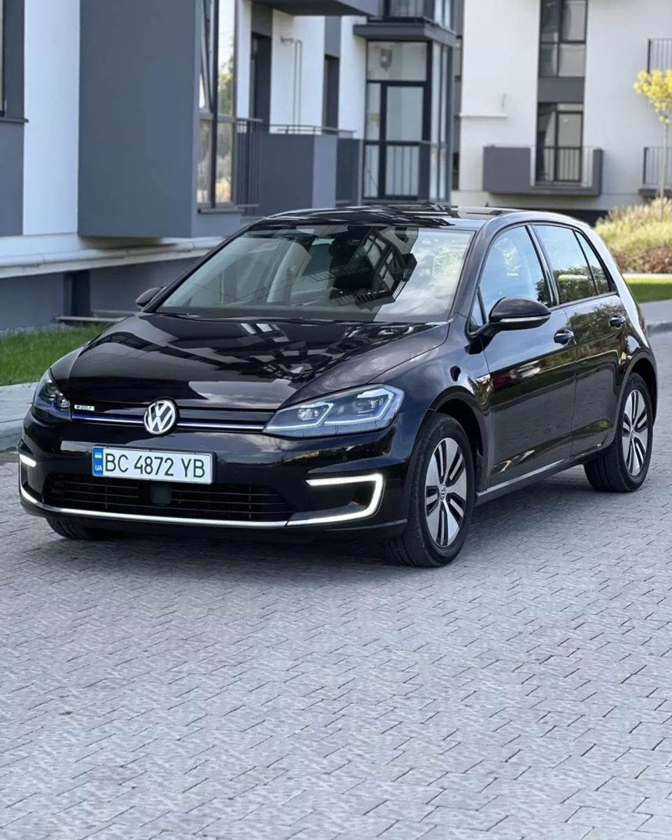 Volkswagen e-Golf  36 kWh 2018311