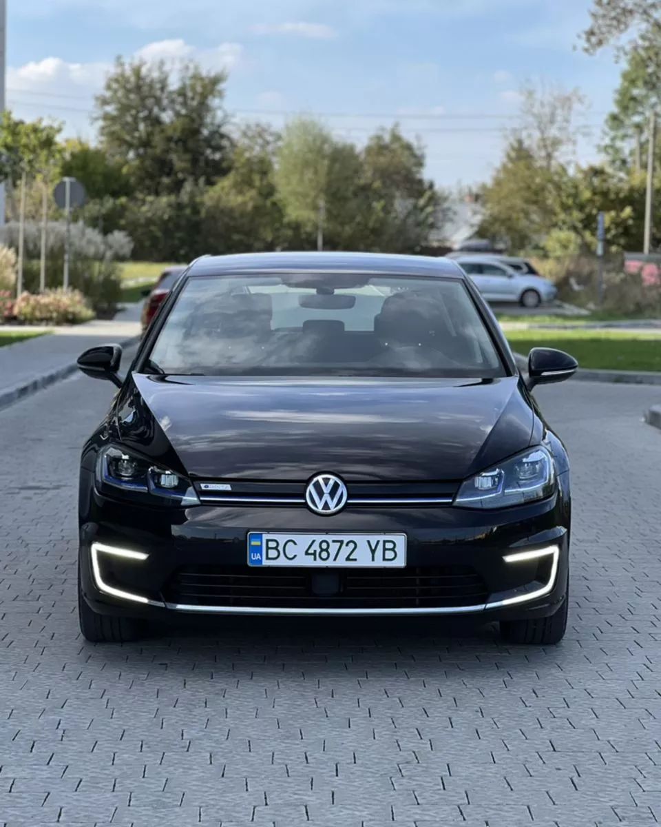 Volkswagen e-Golf  36 kWh 2018321