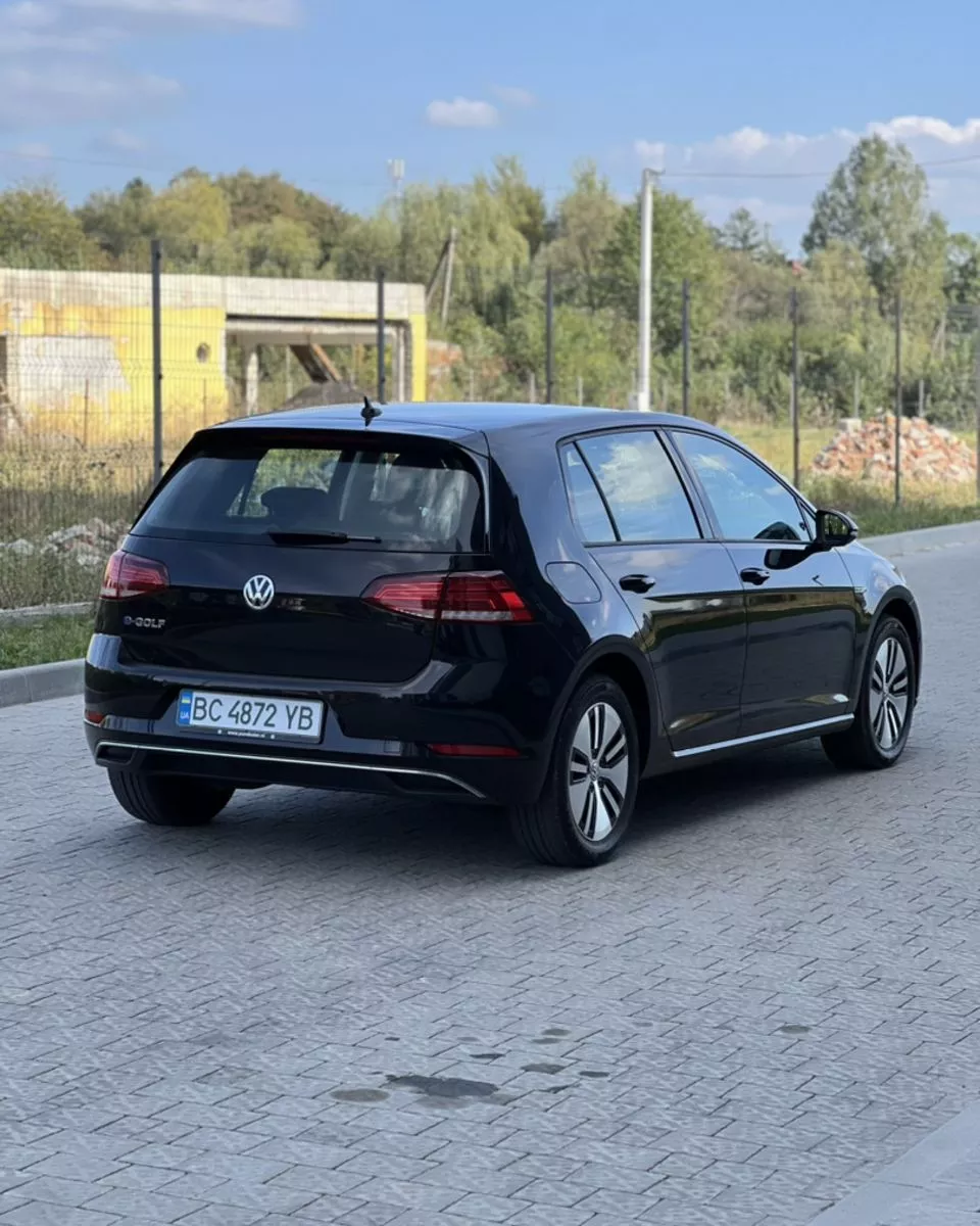 Volkswagen e-Golf  36 kWh 201821