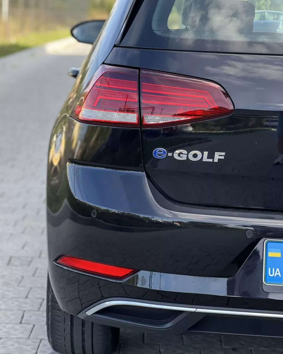 Volkswagen e-Golf  36 kWh 201841