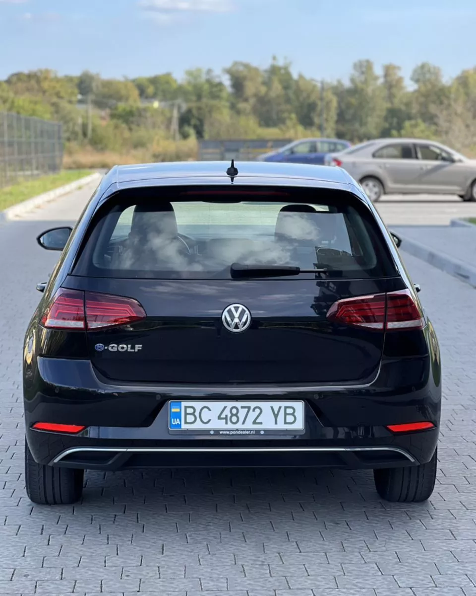 Volkswagen e-Golf  36 kWh 201851