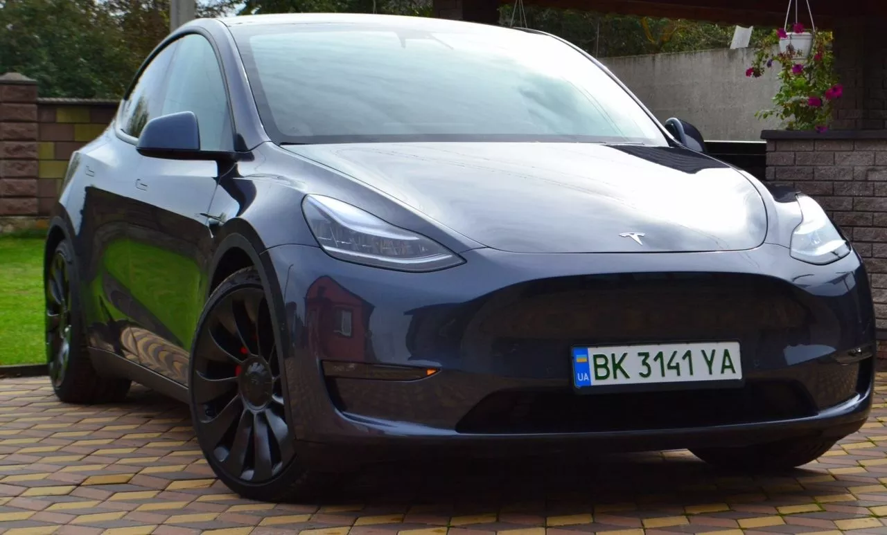 Tesla Model Y  82 kWh 202011