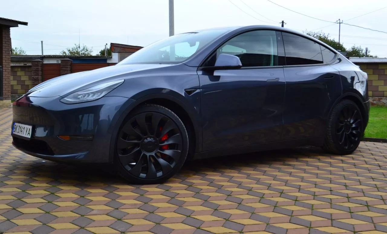 Tesla Model Y  82 kWh 2020151