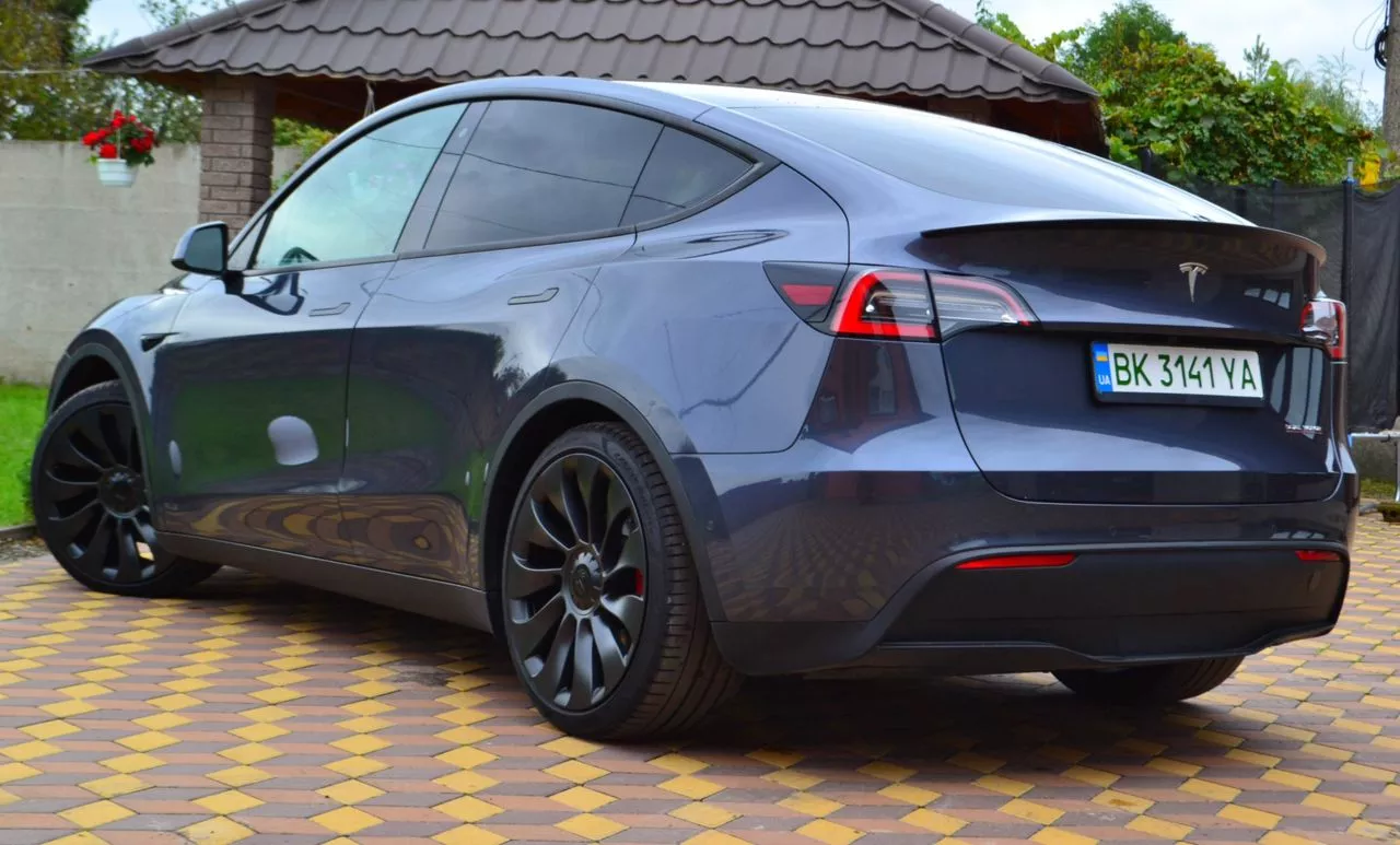 Tesla Model Y  82 kWh 2020231