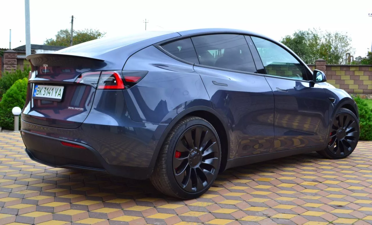 Tesla Model Y  82 kWh 2020271