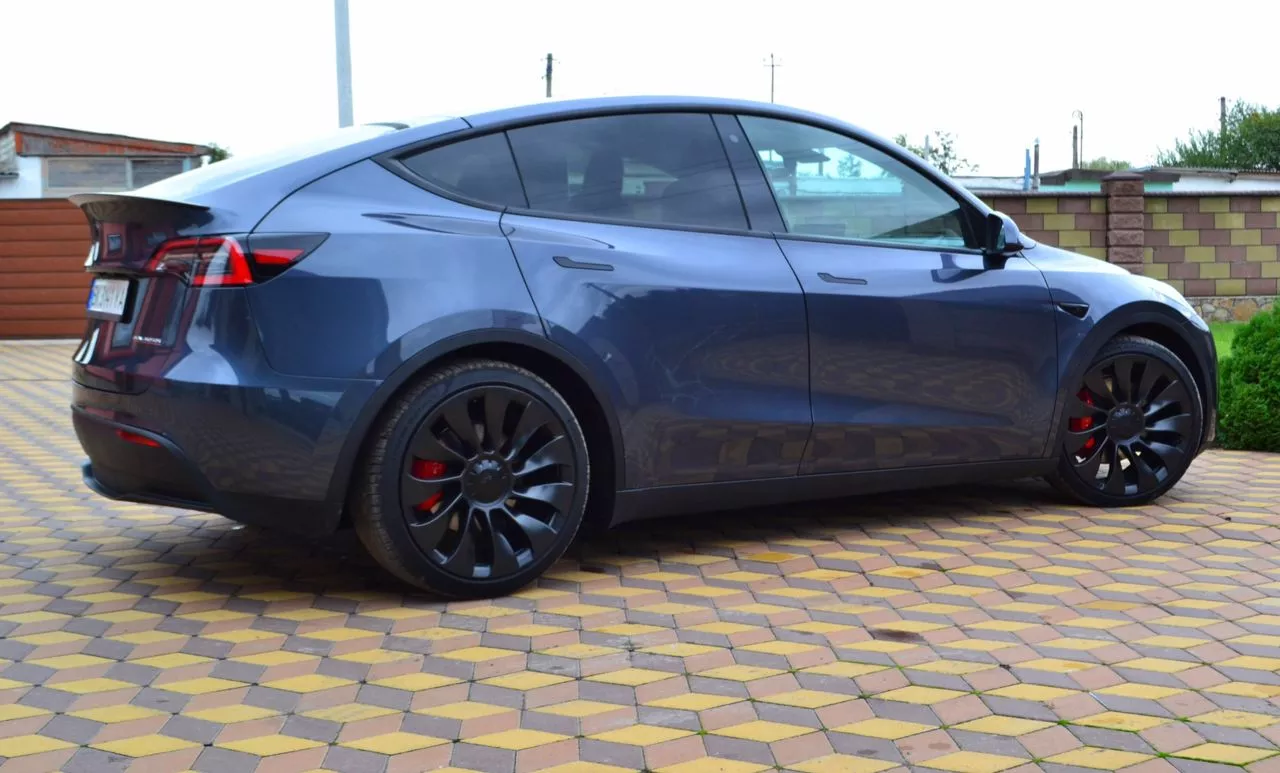 Tesla Model Y  82 kWh 2020281