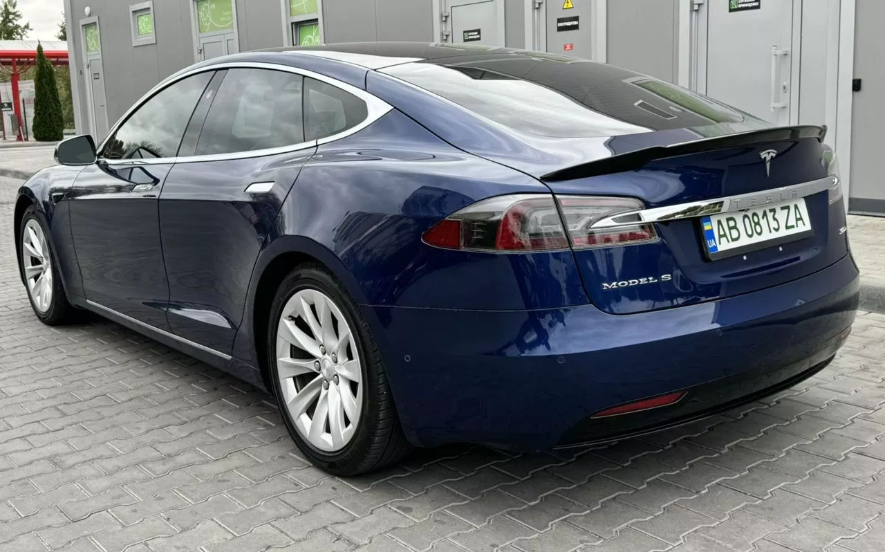 Tesla Model S  100 kWh 2018101