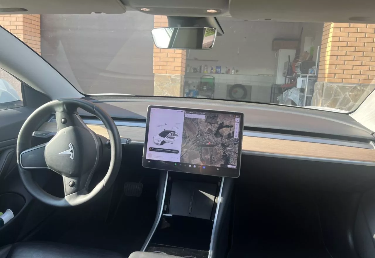 Tesla Model 3  82.5 kWh 202041