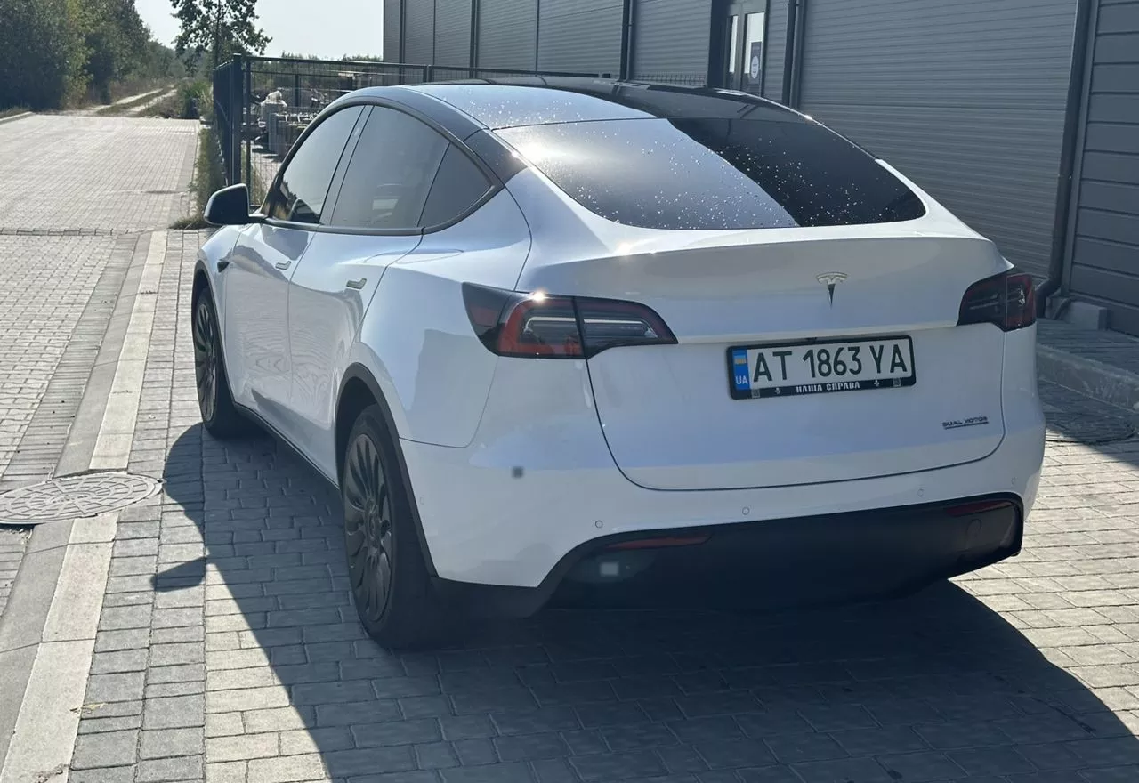 Tesla Model Y  80.5 kWh 202021