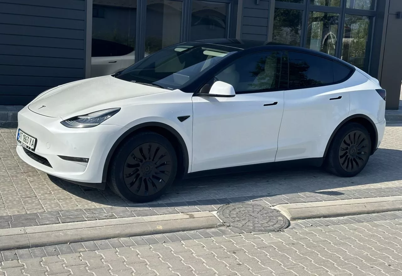 Tesla Model Y  80.5 kWh 202041