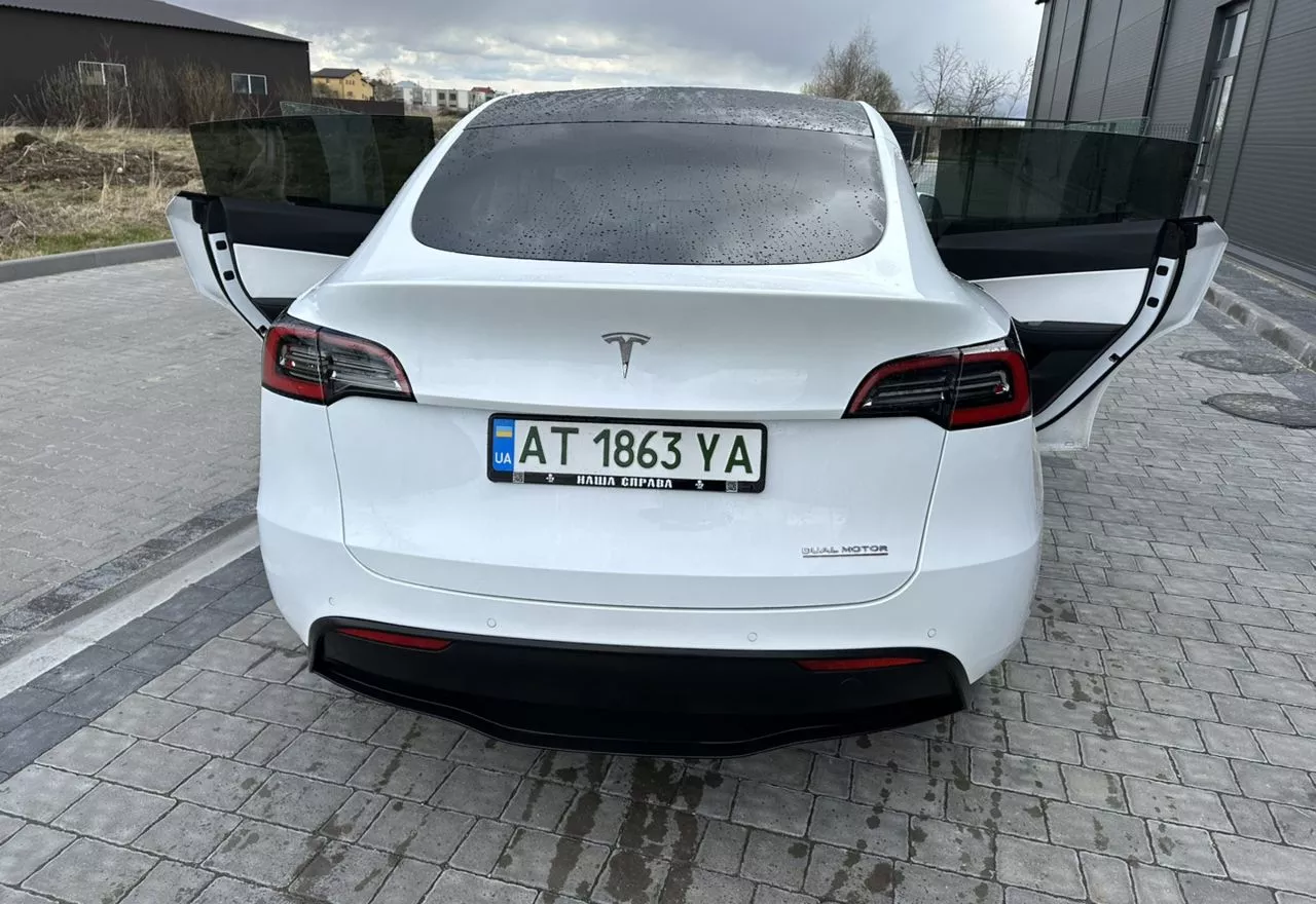 Tesla Model Y  80.5 kWh 2020101