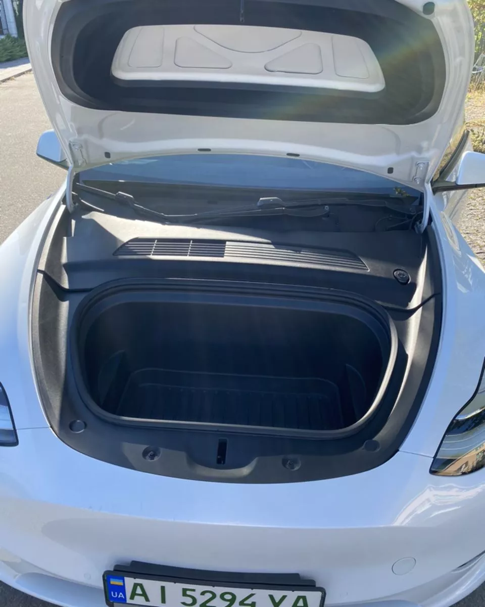 Tesla Model Y  75 kWh 202021