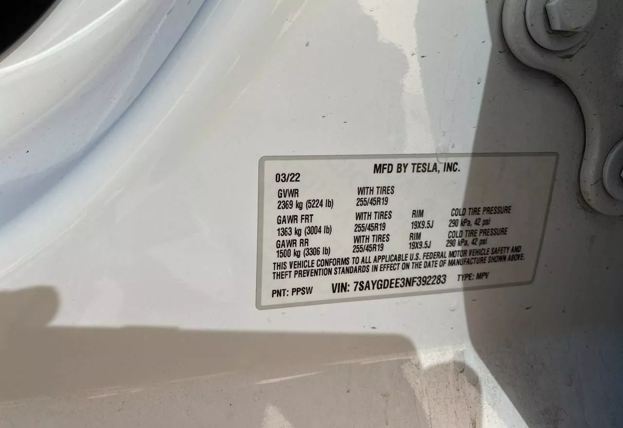 Tesla Model Y  82 kWh 2022111