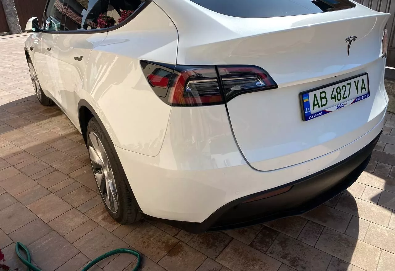 Tesla Model Y  82 kWh 2022141