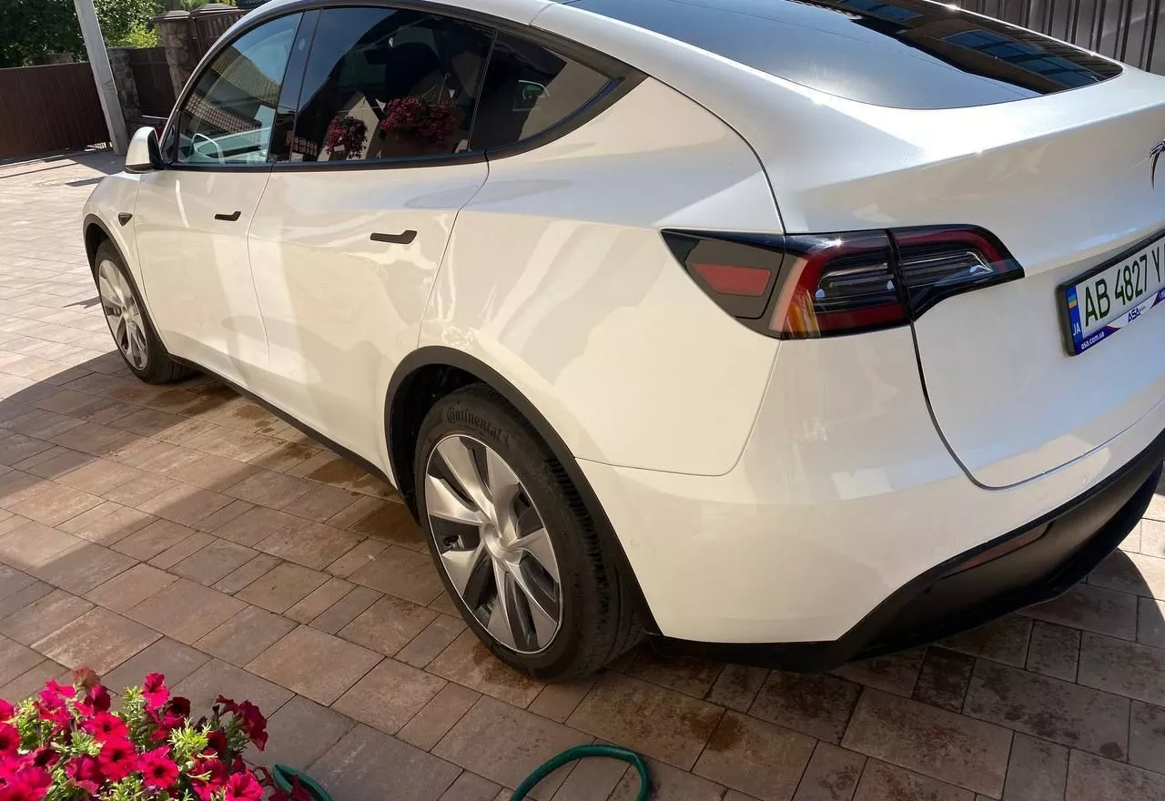 Tesla Model Y  82 kWh 2022181