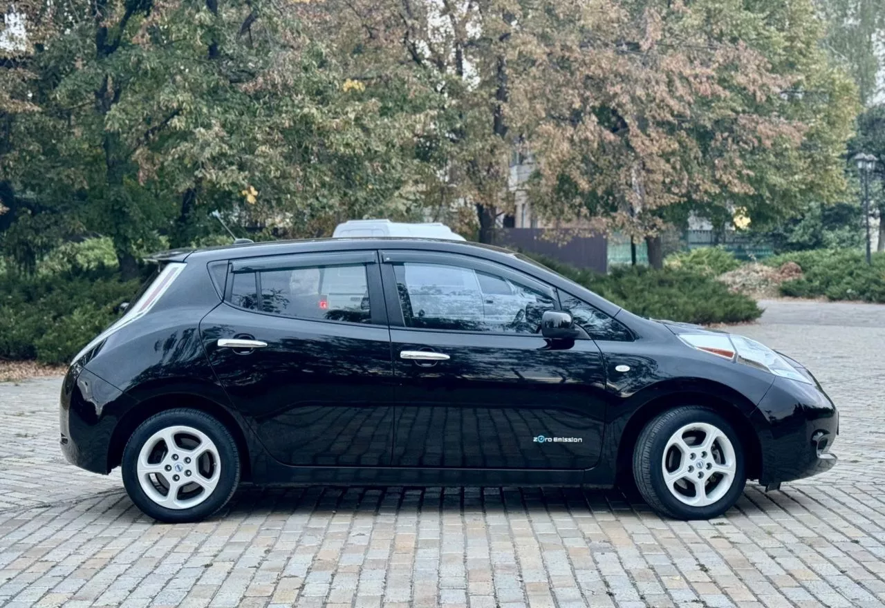 Nissan Leaf  24 kWh 201351