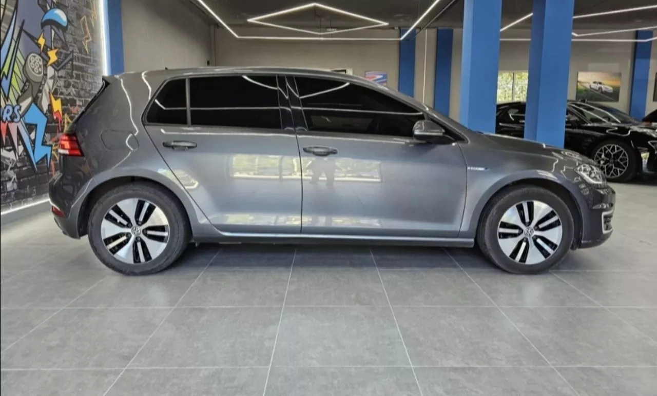 Volkswagen e-Golf  36 kWh 201961