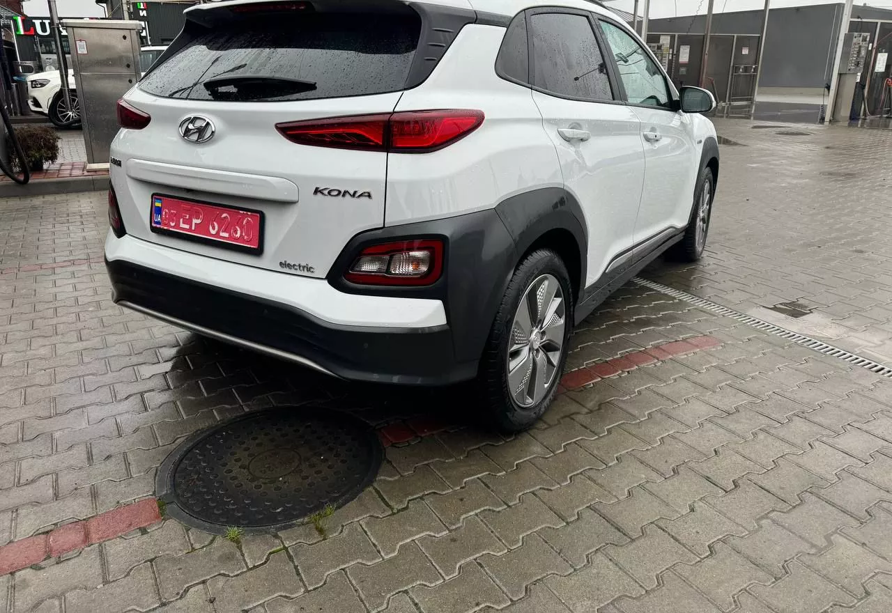 Hyundai Kona  67 kWh 2020161