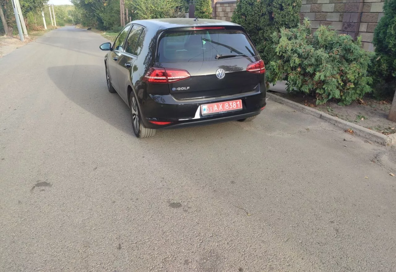 Volkswagen e-Golf  24 kWh 201531