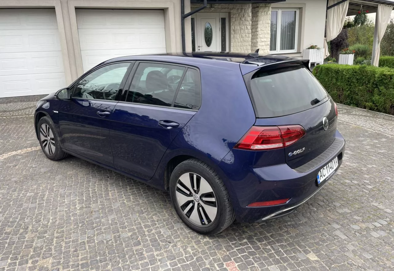 Volkswagen e-Golf  35.8 kWh 201771