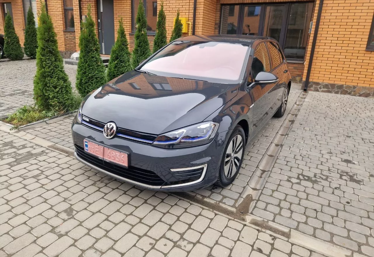 Volkswagen e-Golf  35.8 kWh 202031