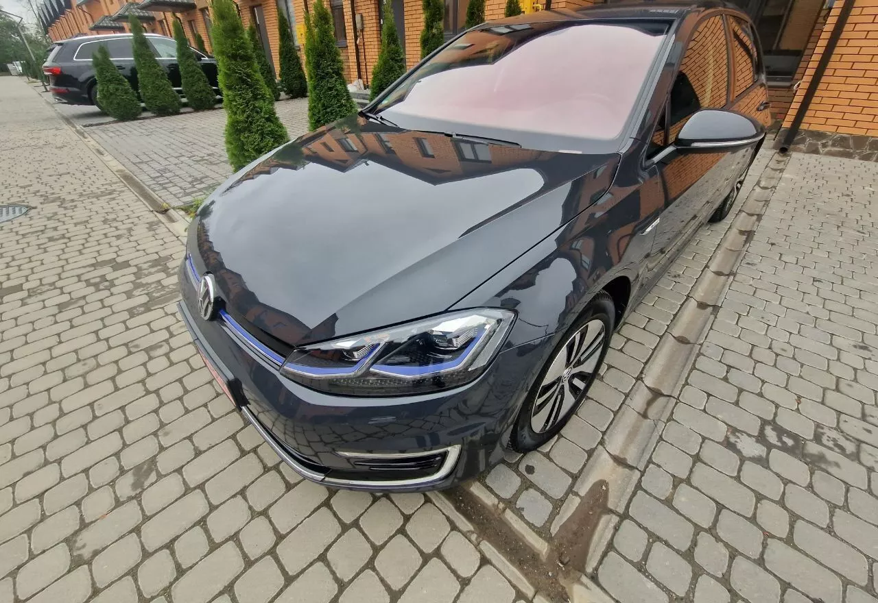 Volkswagen e-Golf  35.8 kWh 2020171