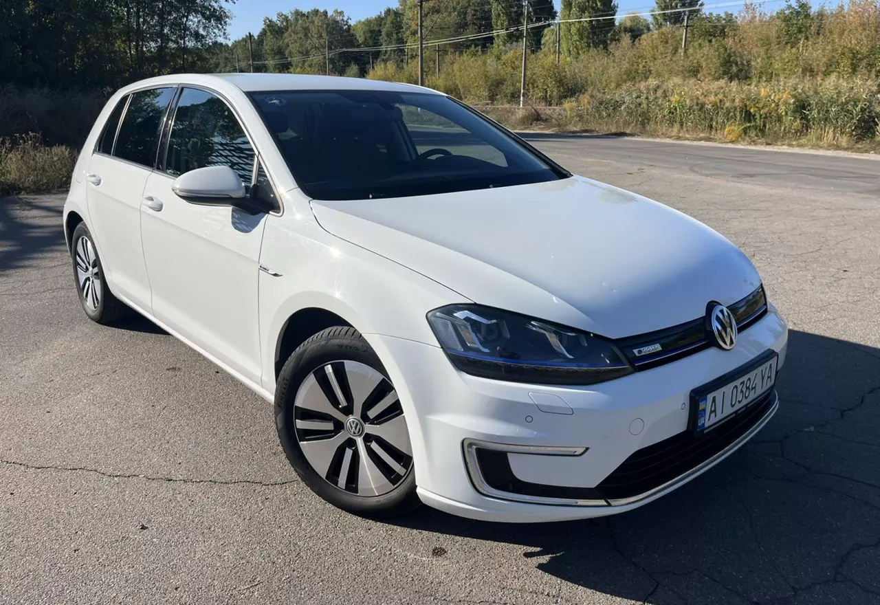 Volkswagen e-Golf  24 kWh 2015121