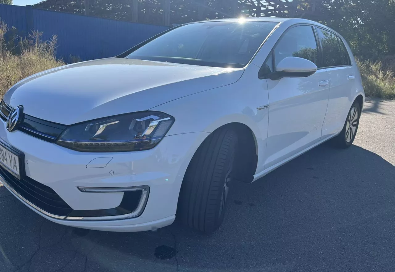 Volkswagen e-Golf  24 kWh 2015181