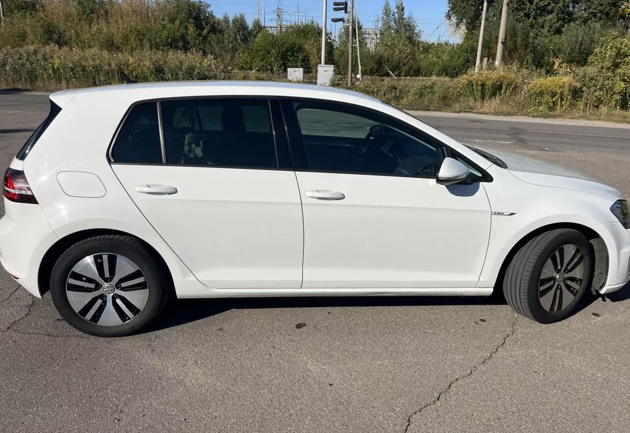 Volkswagen e-Golf  24 kWh 2015191