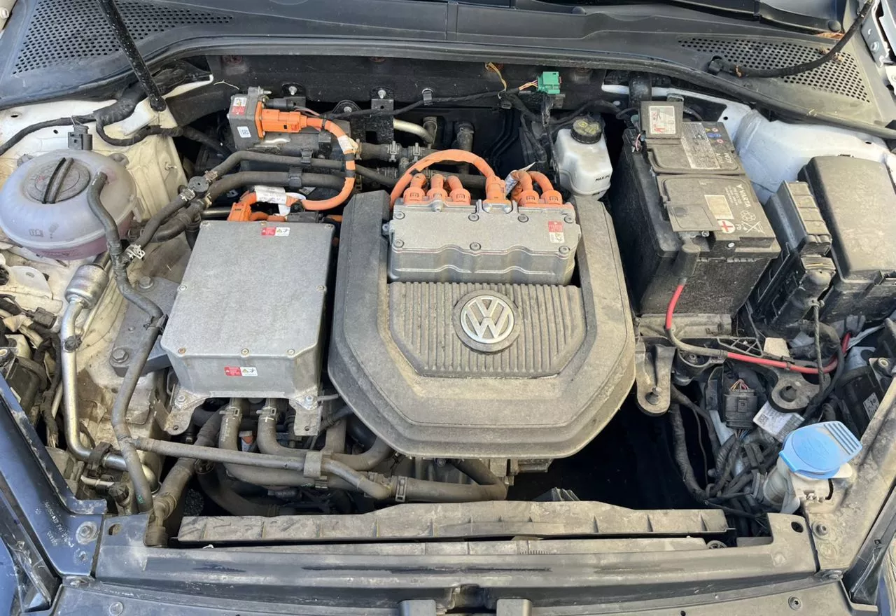 Volkswagen e-Golf  24 kWh 201561