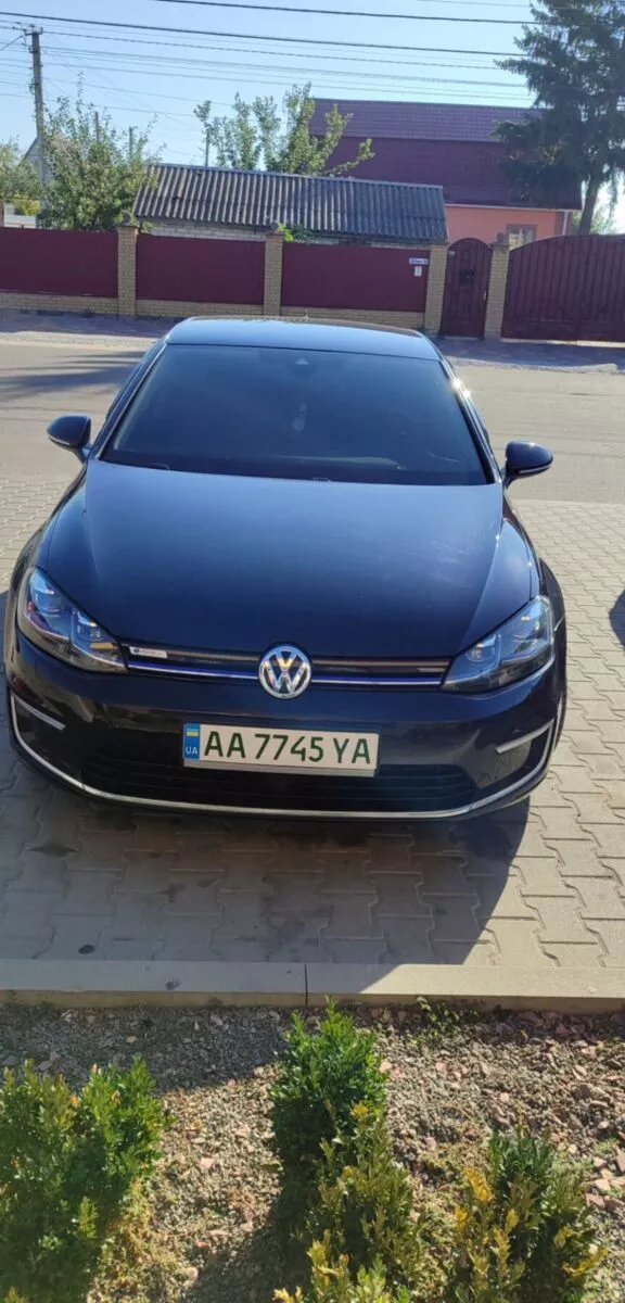 Volkswagen e-Golf 