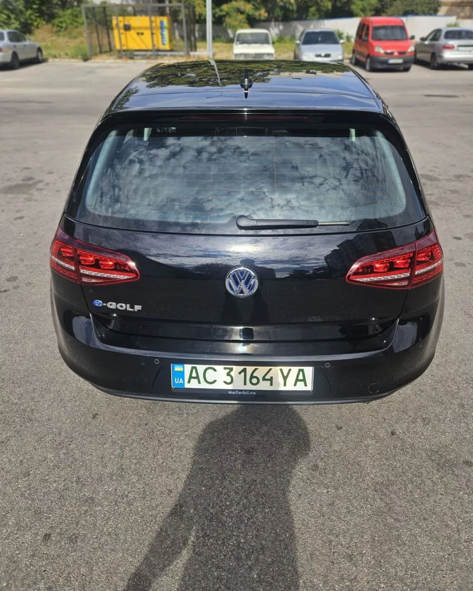 Volkswagen e-Golf  24 kWh 201541