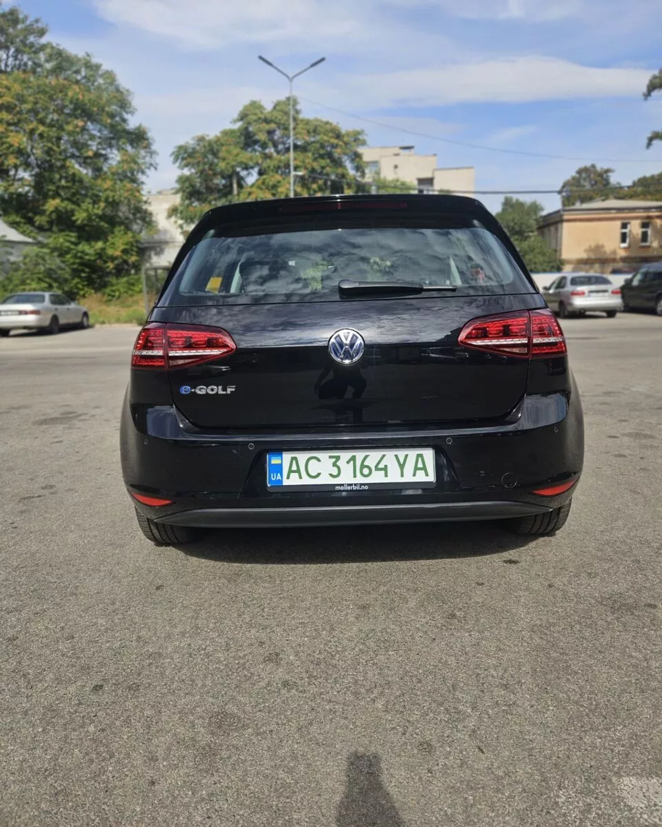 Volkswagen e-Golf  24 kWh 201551