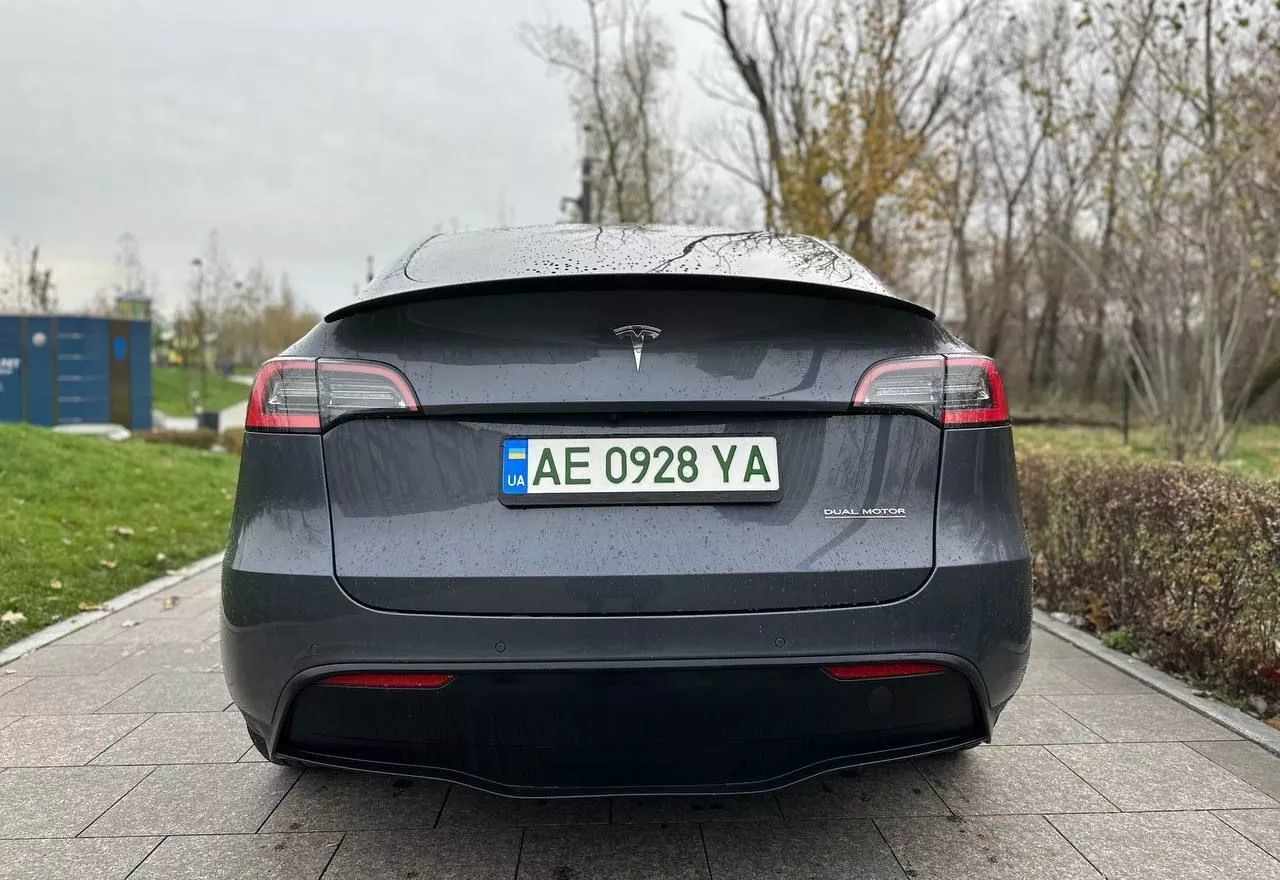 Tesla Model Y  82 kWh 202231